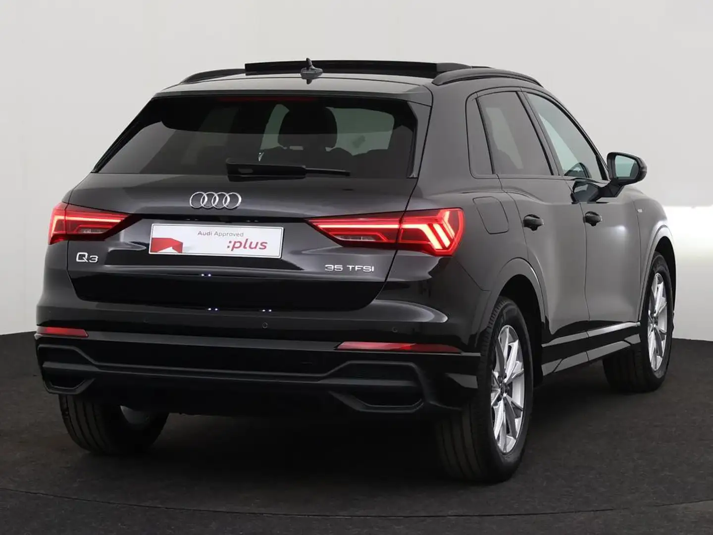 Audi Q3 S-Line 35 TFSI 150 PK S-tronic / Cruise Control /  Negro - 2