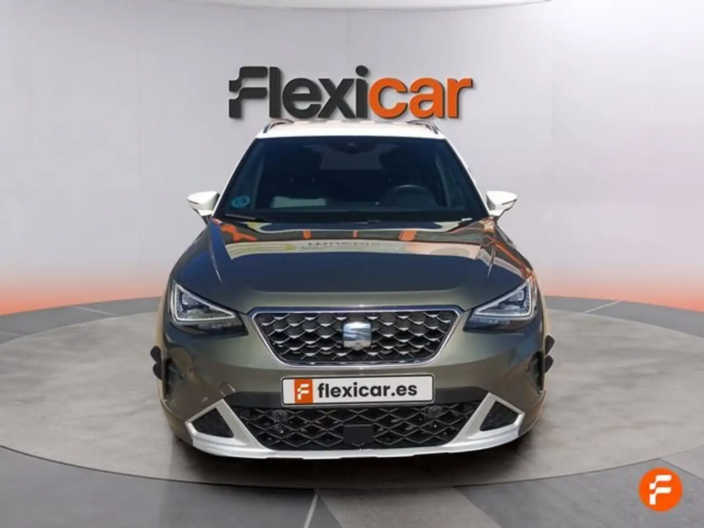 SEAT Arona 1.0 TSI S&S Style DSG7 XM 110 Gris - 2
