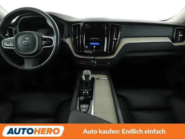 Volvo XC60 view 12