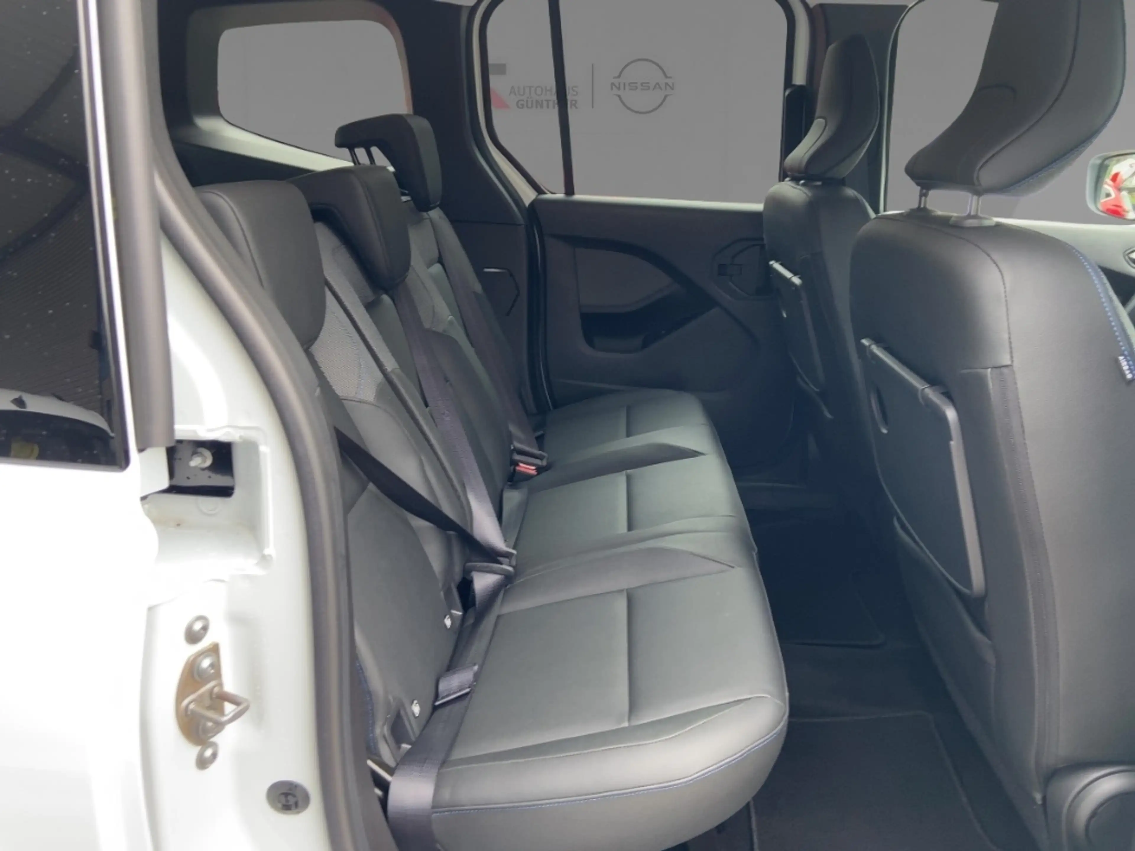 Nissan Townstar TEKNA Kombi L1 130PS Autom. Winter/360°/Navi/Carpl — photo 11