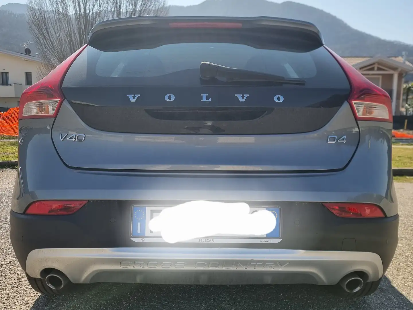 Volvo V40 Cross Country V40 Cross Country 2.0 d4 Momentum 190cv my17 Grigio - 1