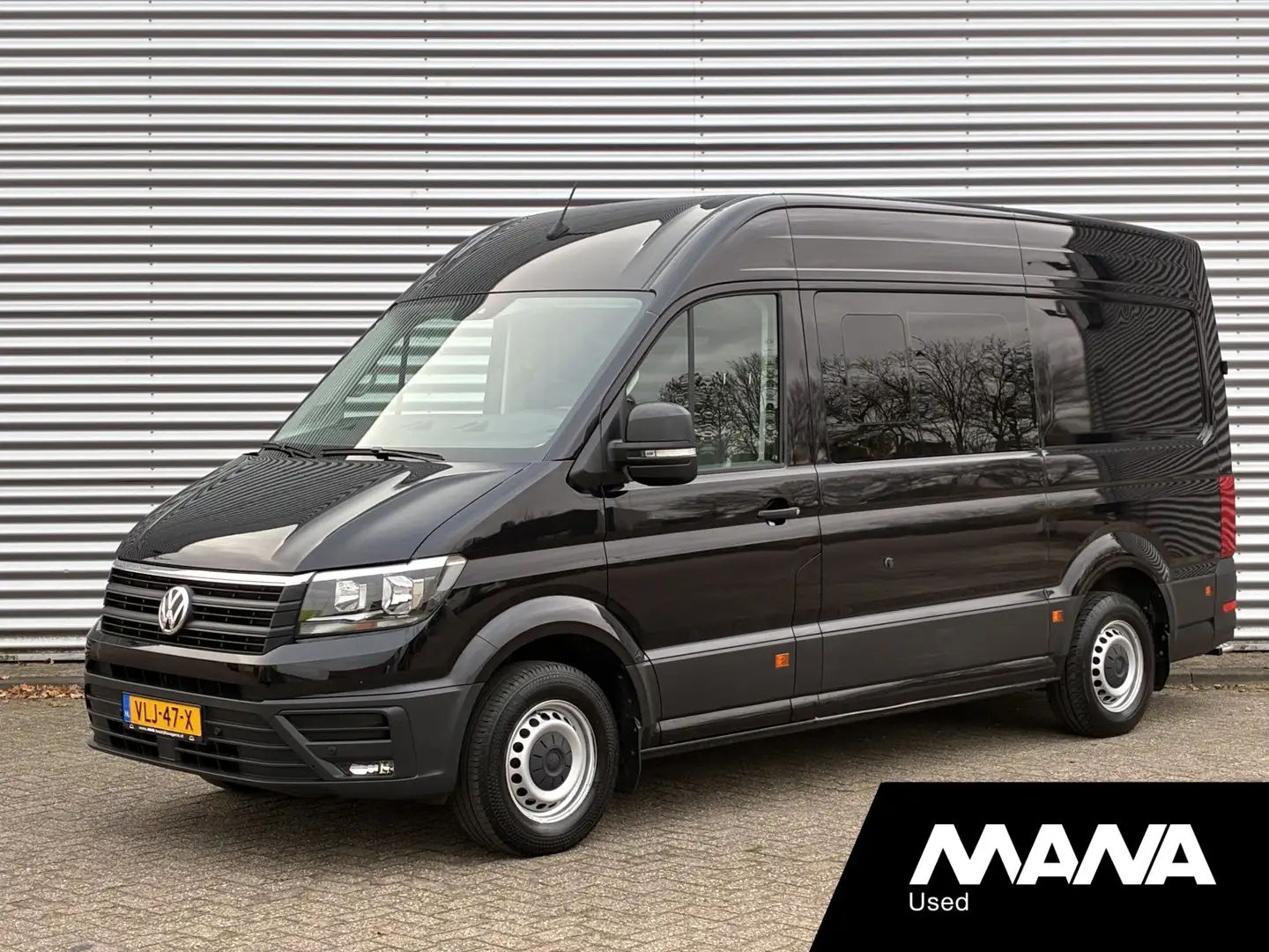 Volkswagen Crafter 35 2.0 TDI L3H3 Camera Trekhaak Standkachel Elektr Zwart - 1