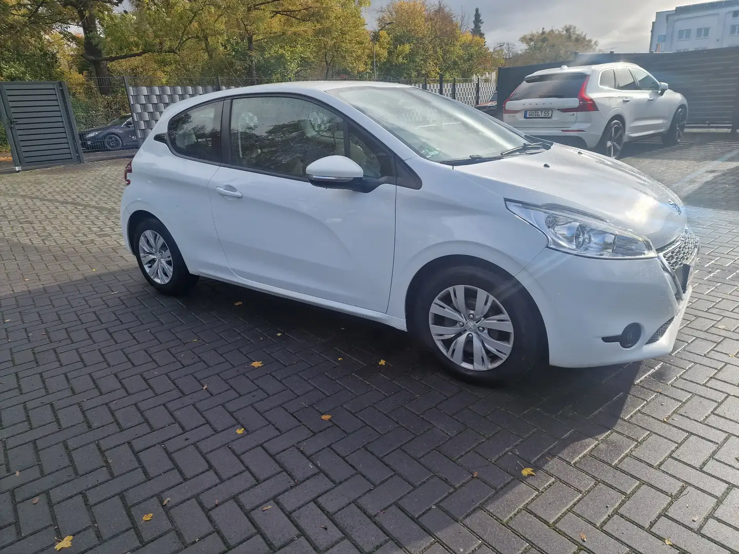 Peugeot 208 208 82 PureTech Style Weiß - 1