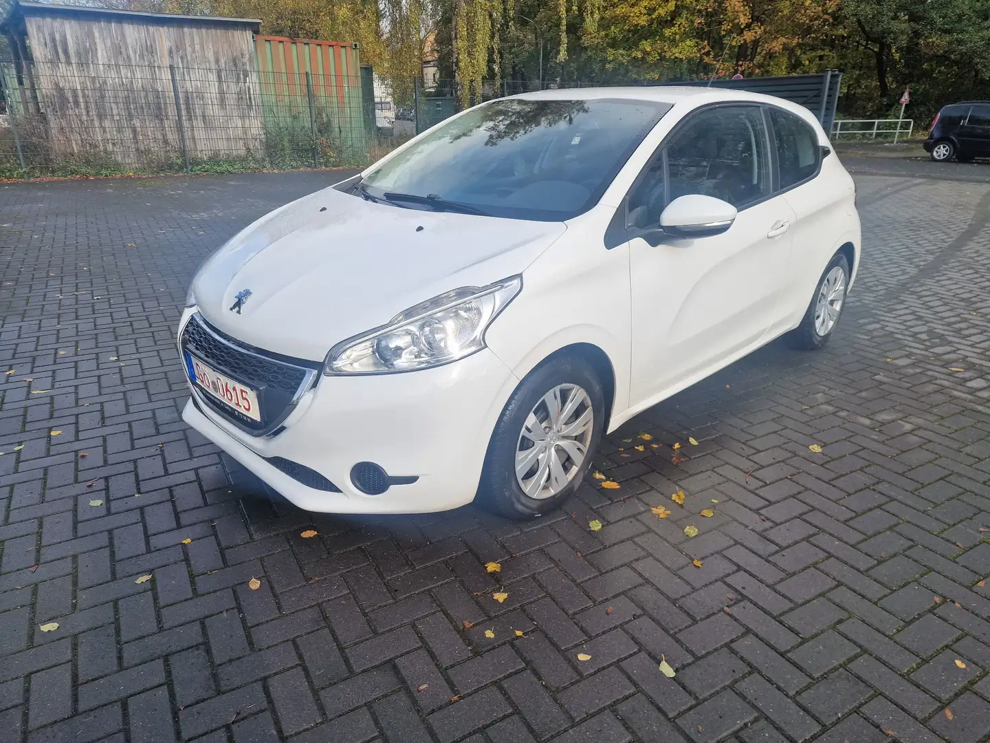 Peugeot 208 208 82 PureTech Style Weiß - 2
