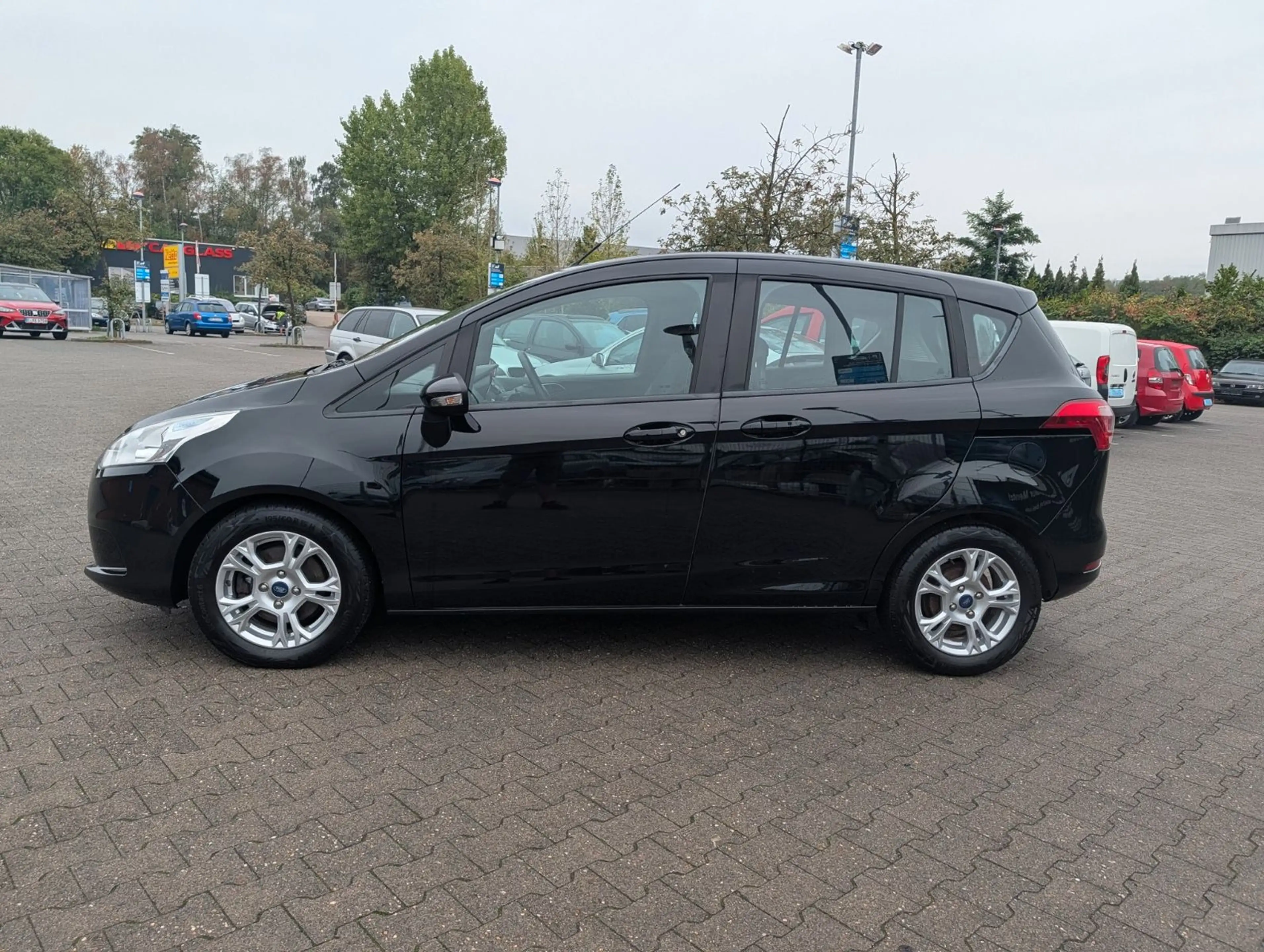 Ford B-Max Sync Edition GARANTIE KLIMA SITZHEIZUNG — photo 4