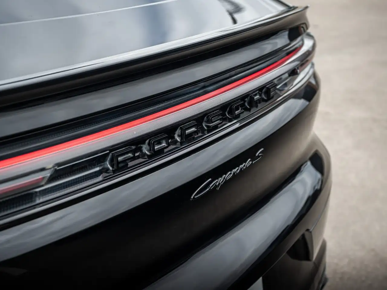Porsche Cayenne снимка Porsche Cayenne