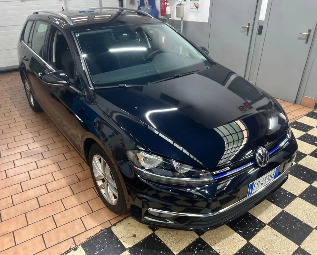 Volkswagen Golf Variant 1.4 TGI Highiline BlueMotion Gancio Traino Negru - 2