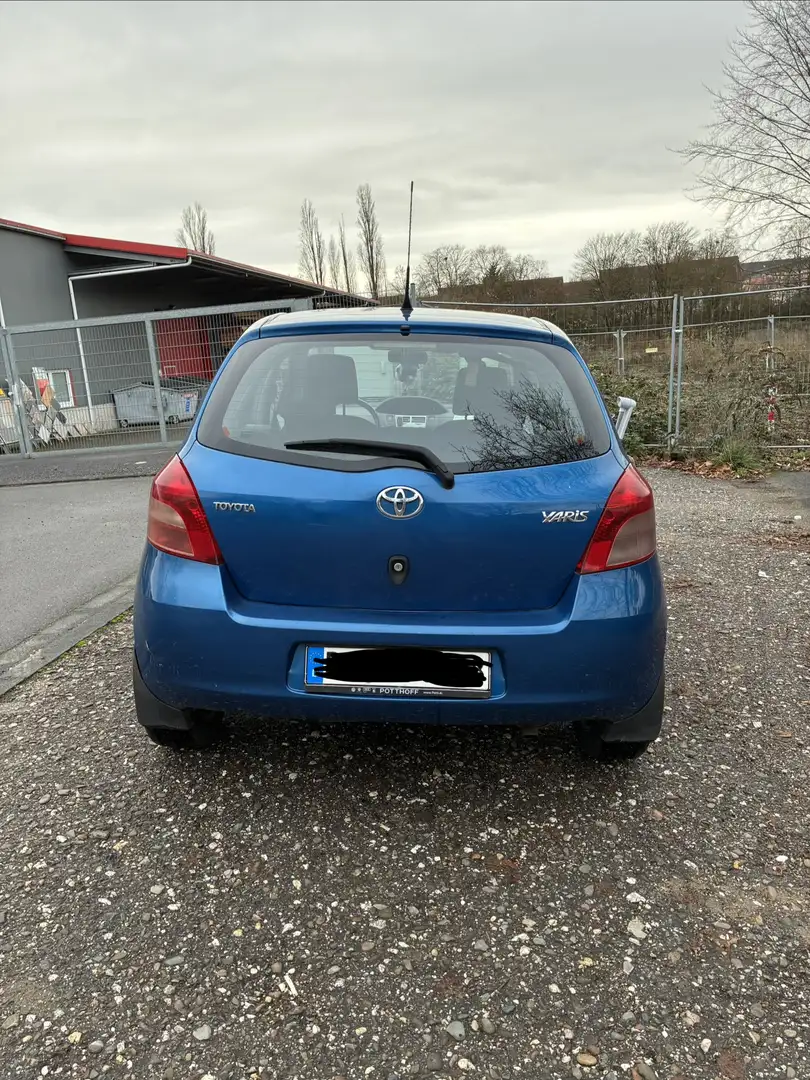 Toyota Yaris 1.3 - 2