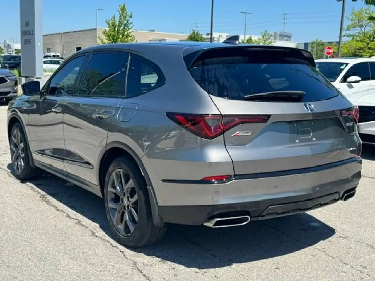 Acura MDX снимка Acura MDX