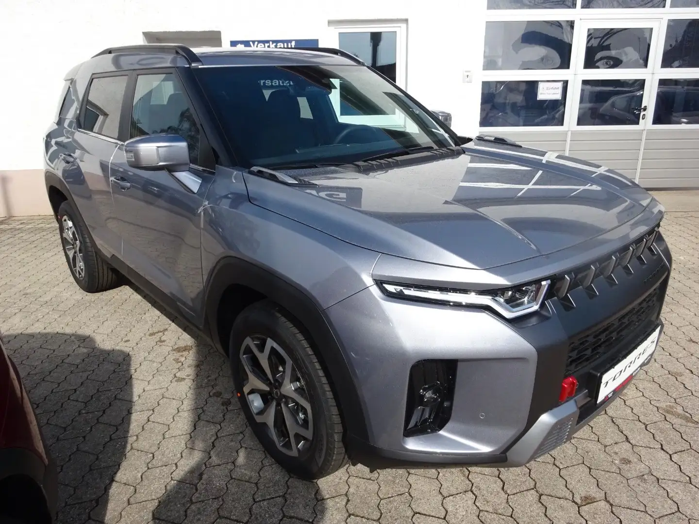 SsangYong Torres 1.5 Quartz 2WD AT*NAVI*KAMERA*DAB* Weiß - 2