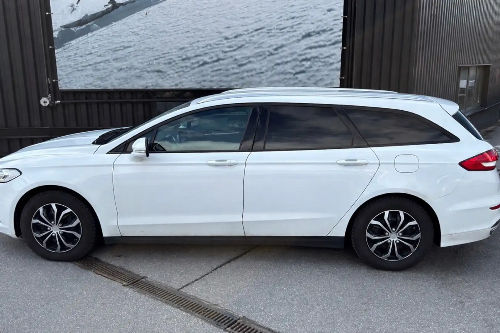 Ford Mondeo 2,0 TDCi AWD Start/Stop Aut. - 2