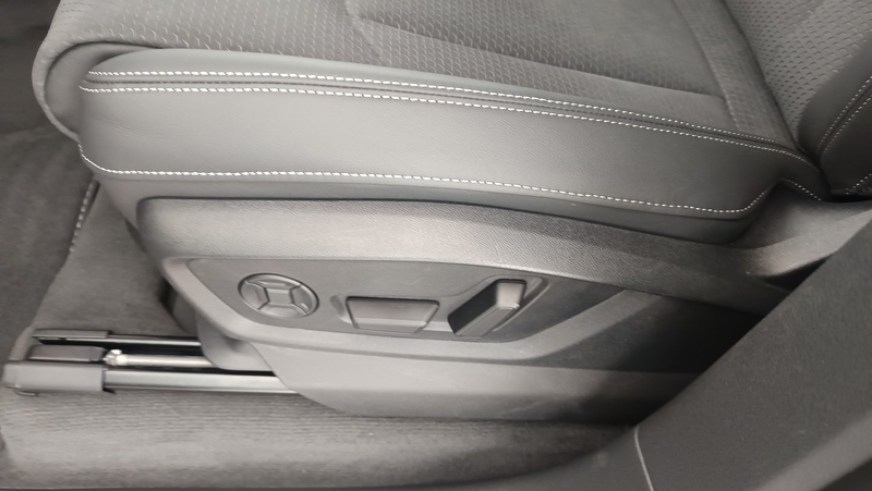 Audi Q8 e-hybrid quattro 290 kW — photo 23