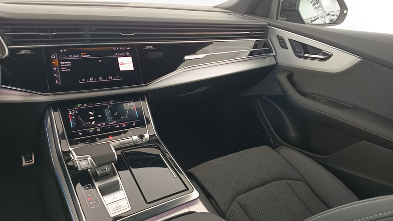 Audi Q8 e-hybrid quattro 290 kW — photo 10