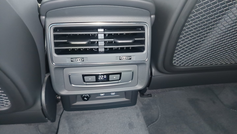 Audi Q8 e-hybrid quattro 290 kW — photo 24
