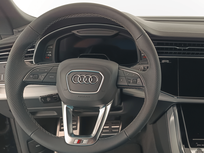 Audi Q8 e-hybrid quattro 290 kW — photo 13