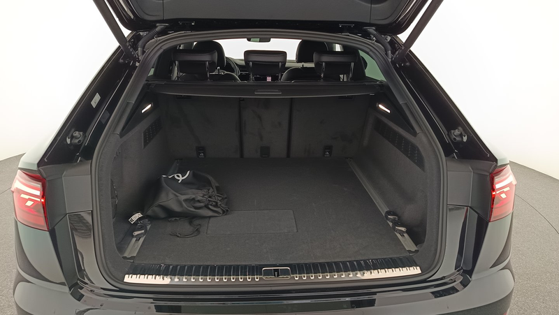 Audi Q8 e-hybrid quattro 290 kW — photo 7