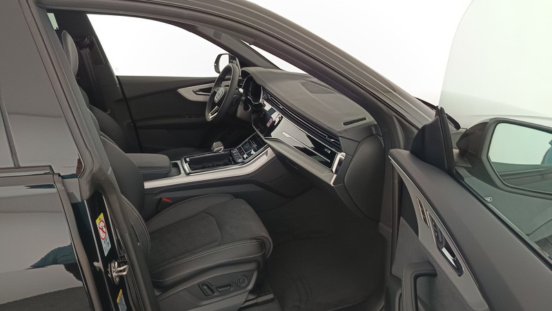 Audi Q8 e-hybrid quattro 290 kW — photo 11