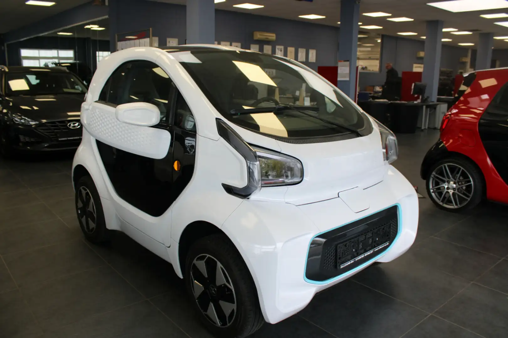 XEV Yoyo Sport Automatik Bílá - 1