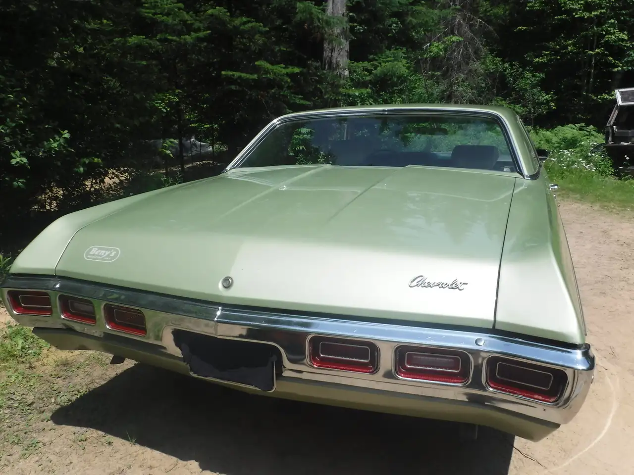Chevrolet Impala photo Chevrolet Impala