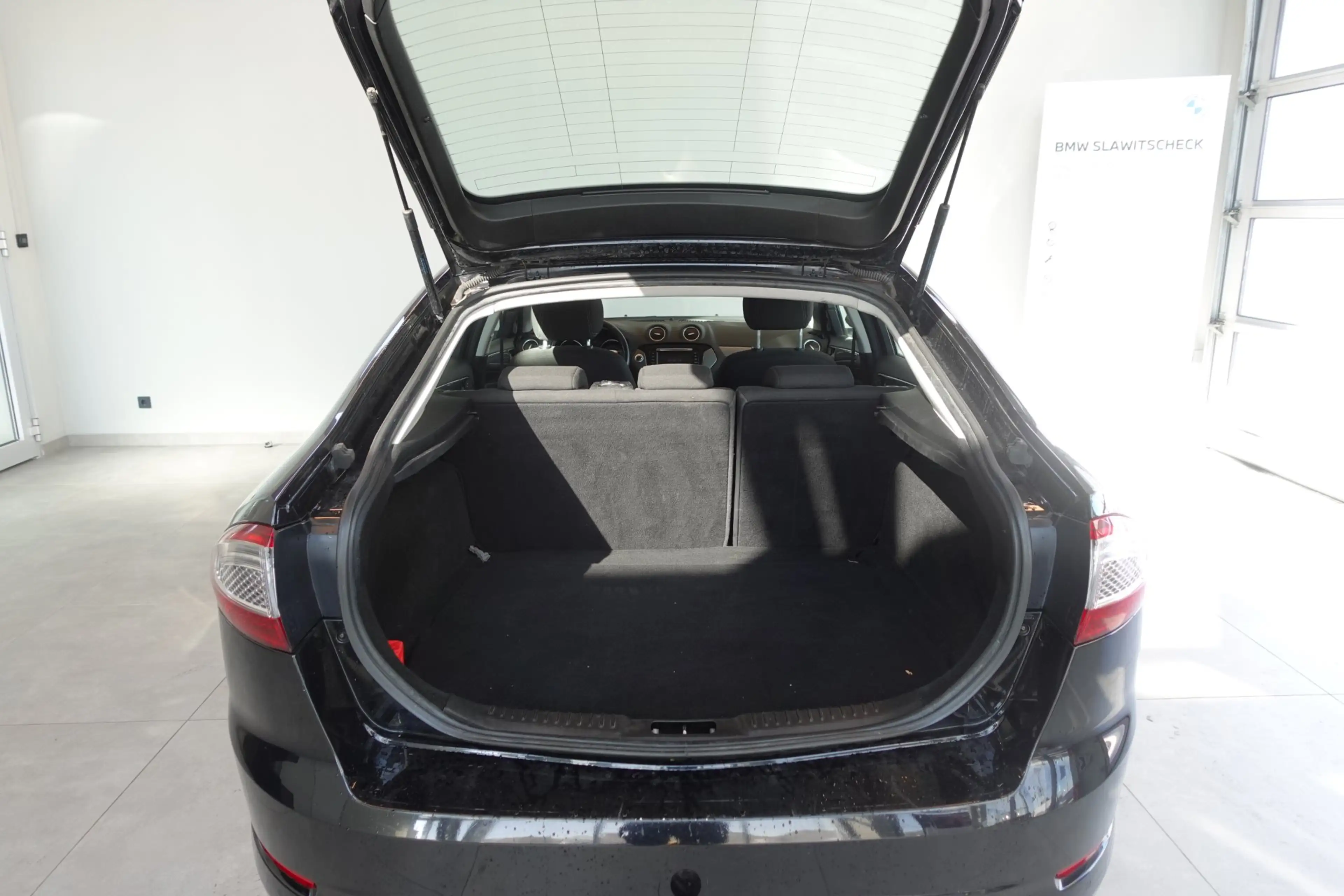 Ford Mondeo Business Plus 2,0 TDCi — photo 12