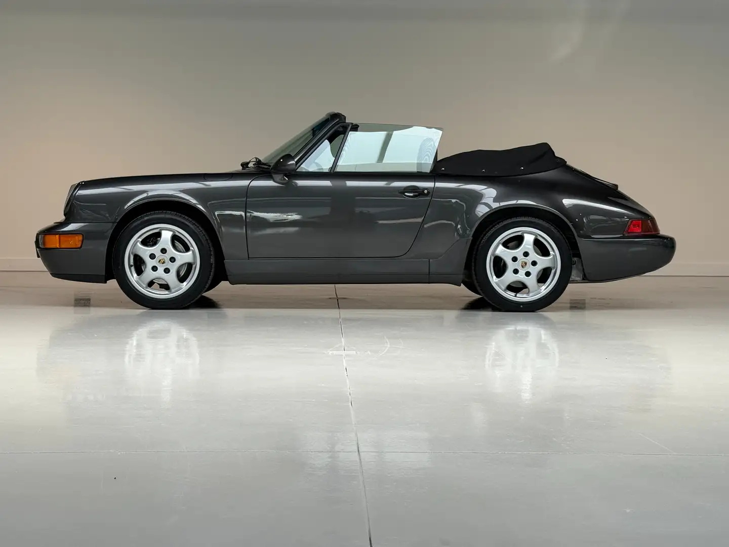 Porsche 964 911 Carrera 4 Cabriolet 85.000KM Gris - 1
