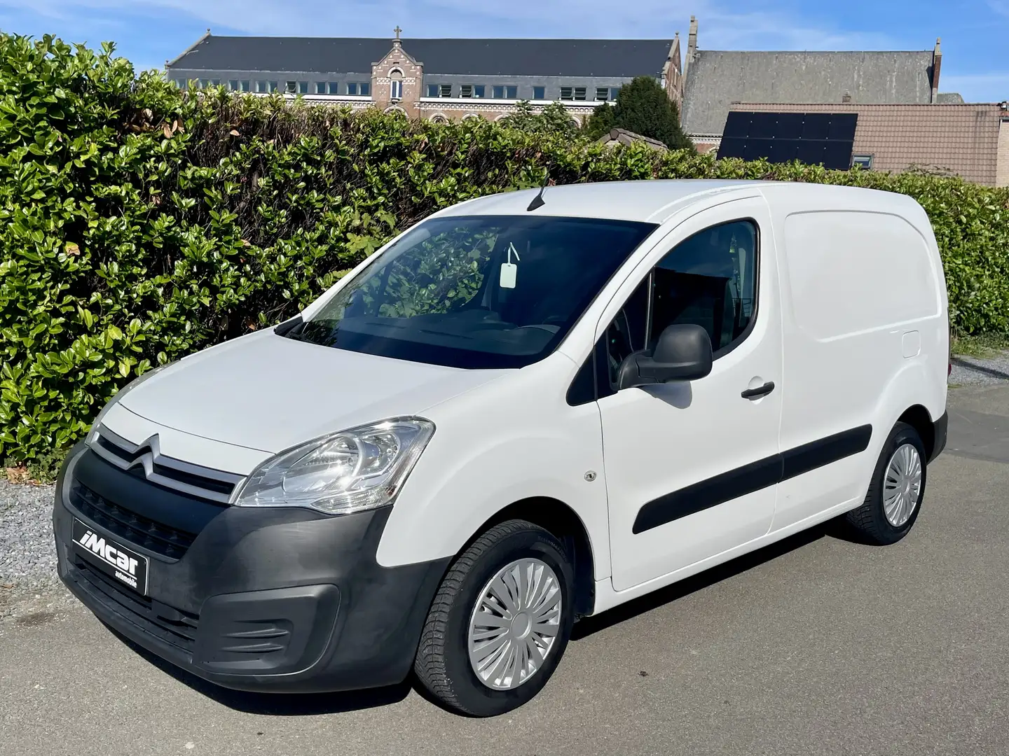 Citroen Berlingo 1.6 HDi 3 places , navigation, climatisation Blanc - 1