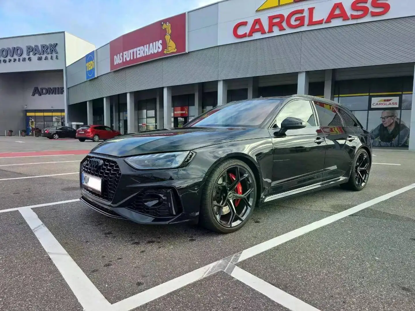 Audi RS4 RS4 Avant TFSI Tiptronic Schwarz - 1
