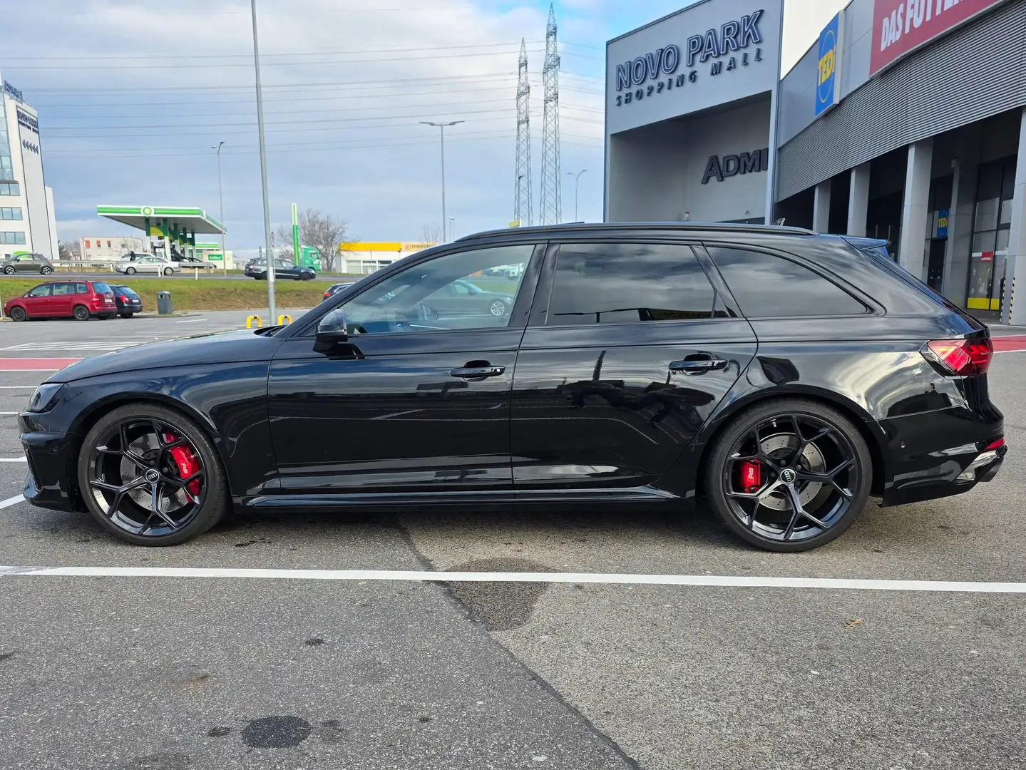 Audi RS4 RS4 Avant TFSI Tiptronic Schwarz - 2