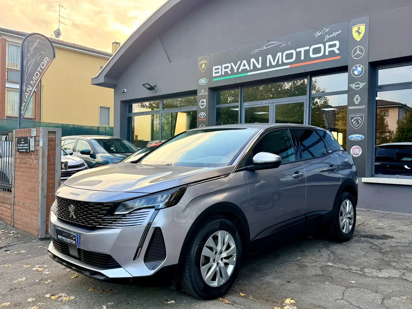 Peugeot 3008 3008 BlueHDi 130 S&S EAT8 Active Pack Grijs - 1