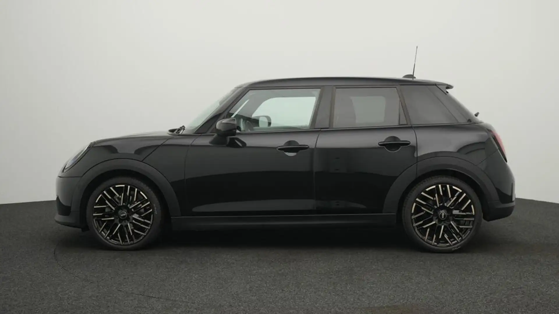 MINI Cooper C Favoured Trim Noir - 2