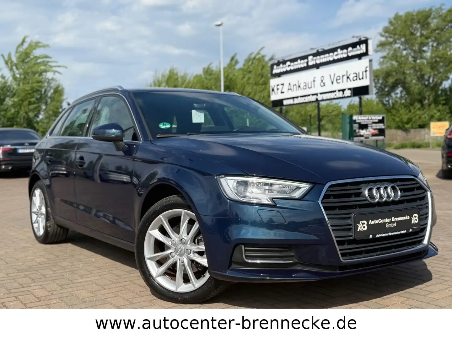 Audi A3 Sportback design*Automatik*Allwetter* Blau - 1