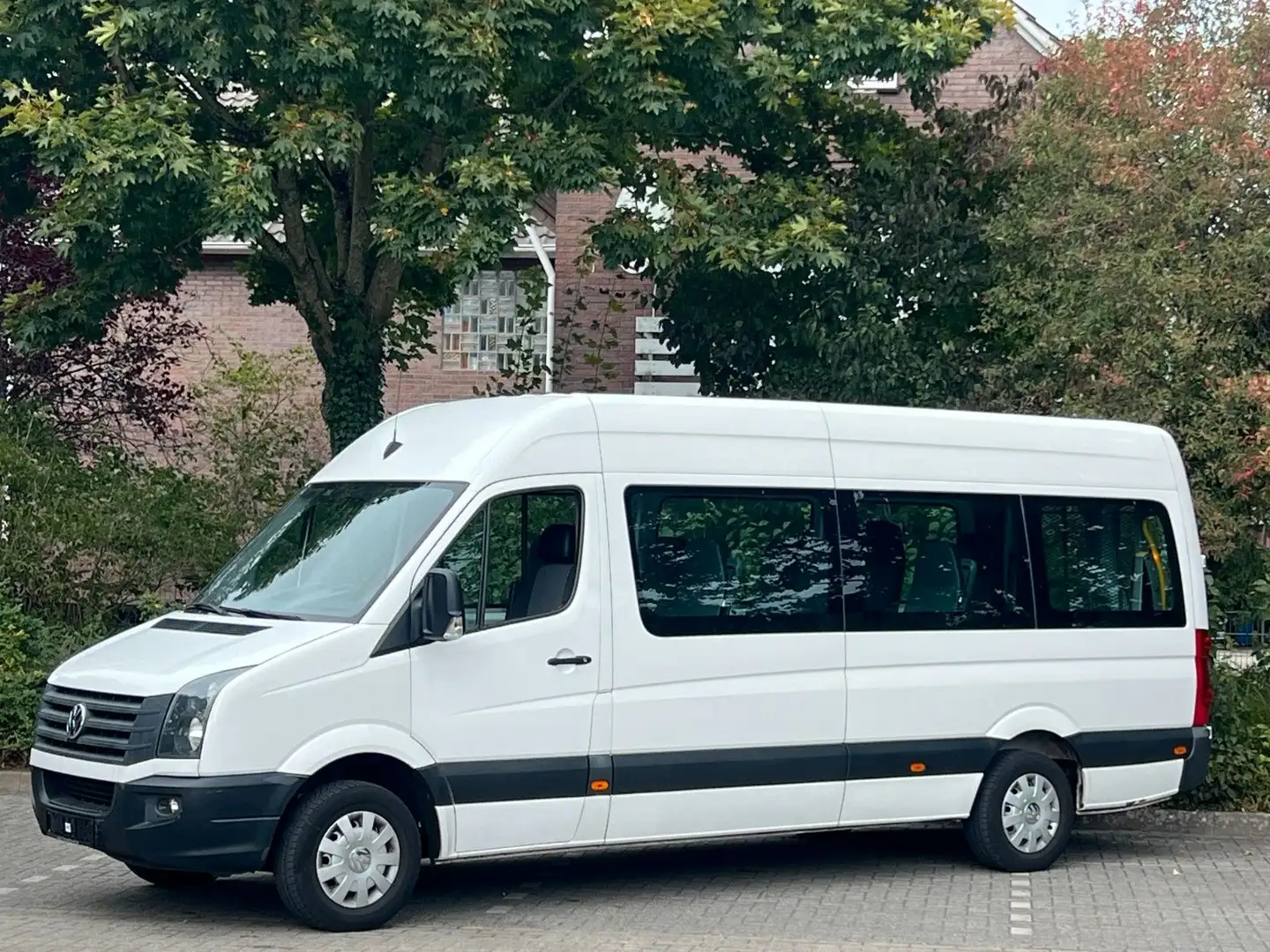 Volkswagen Crafter 2.0 Tdi Maxi L3 9 Sitze Klima+Lift Euro5 Weiß - 1