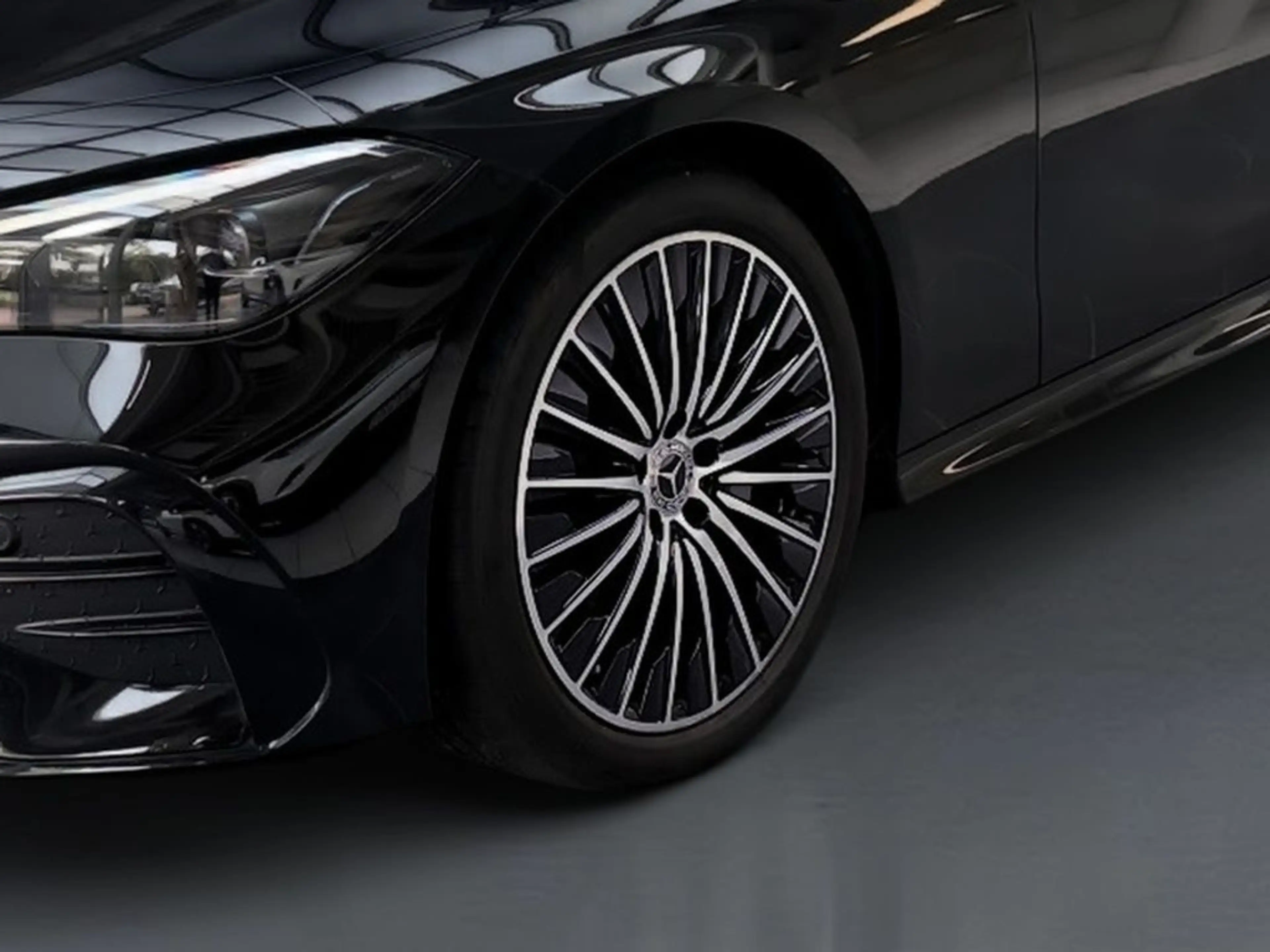 Mercedes-Benz CLE 200 Coupé AMG+PANO+BURMESTER+360°+AMBI.PLUS — photo 4