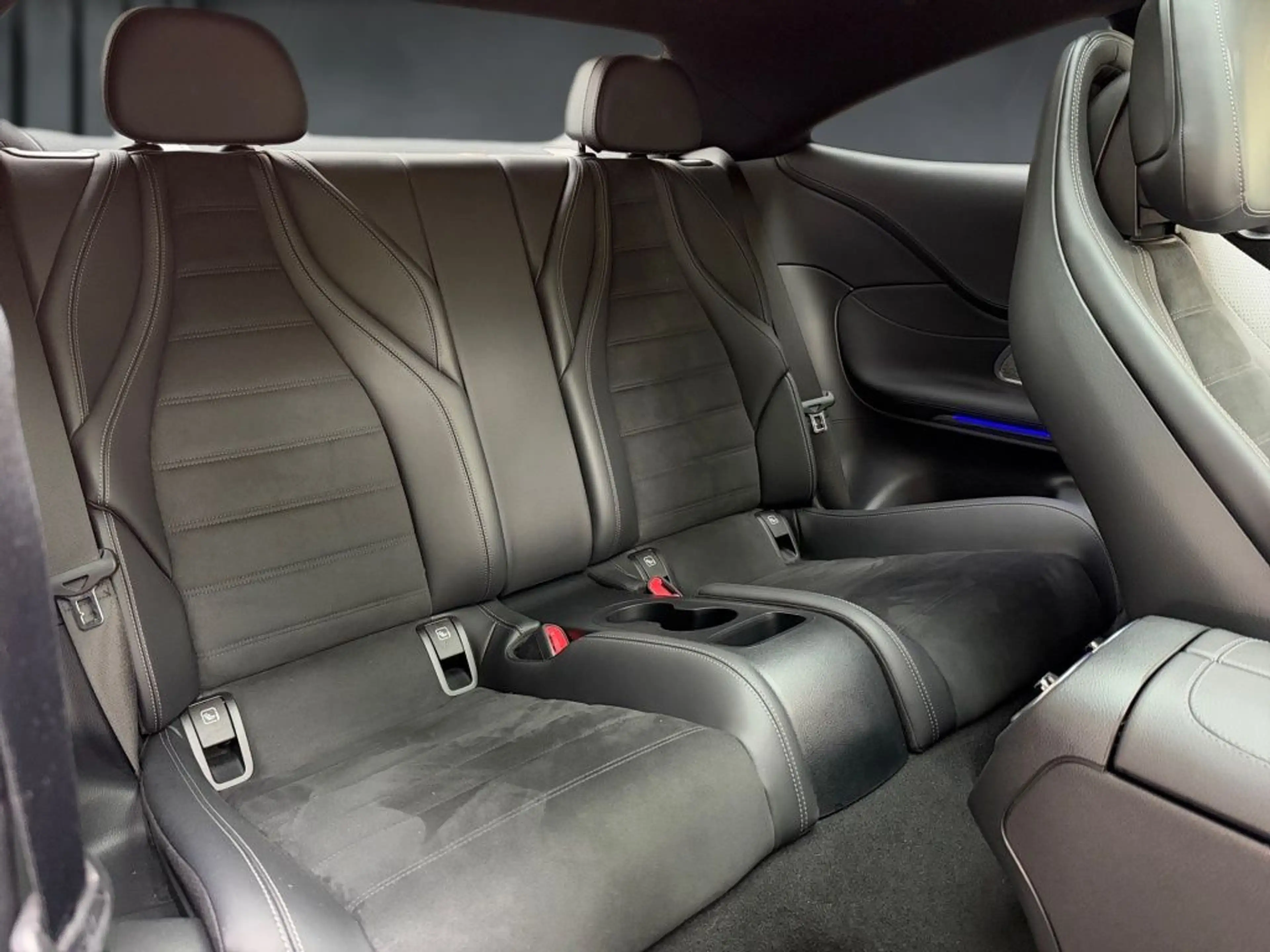 Mercedes-Benz CLE 200 Coupé AMG+PANO+BURMESTER+360°+AMBI.PLUS — photo 14