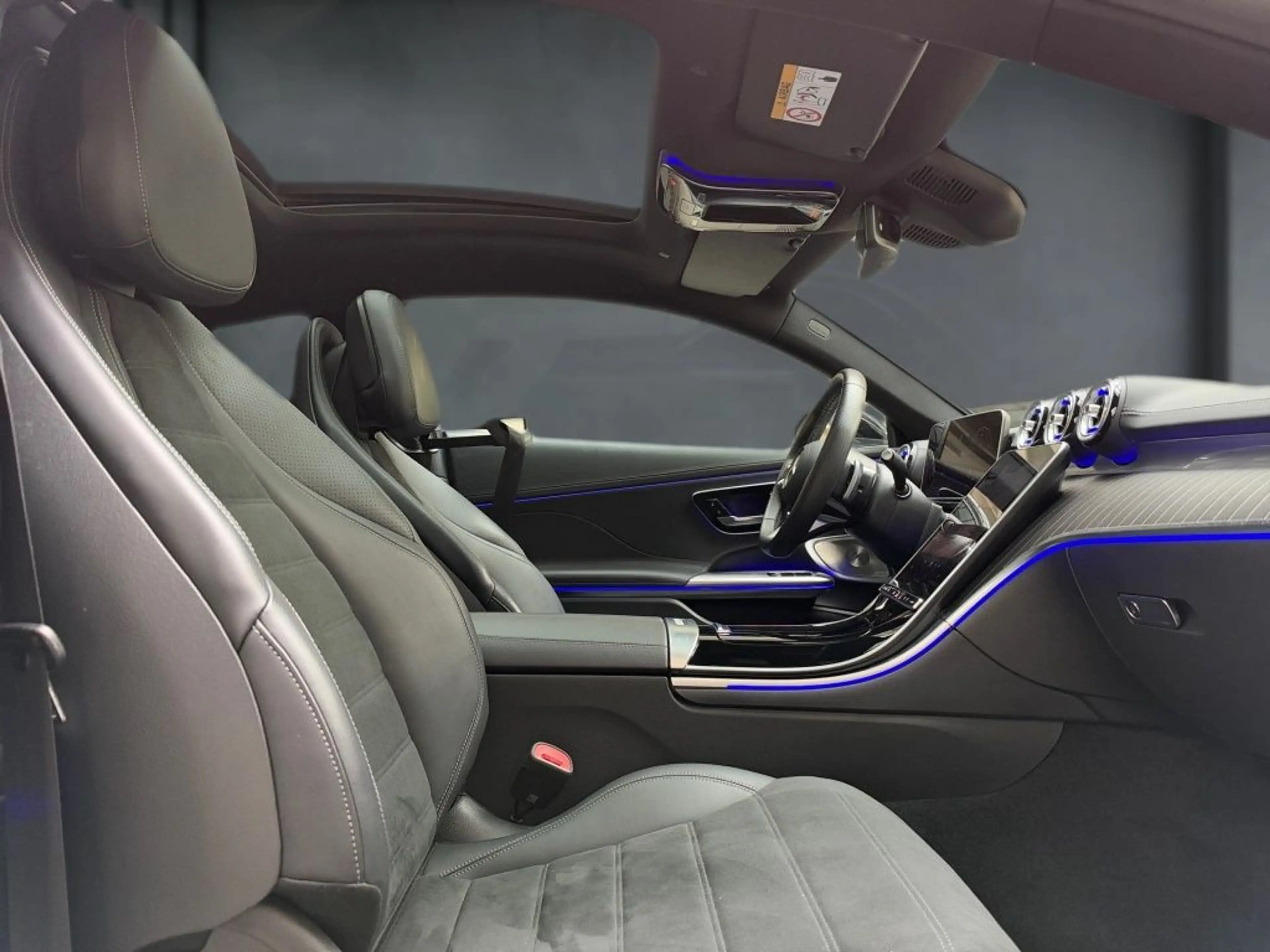Mercedes-Benz CLE 200 Coupé AMG+PANO+BURMESTER+360°+AMBI.PLUS — photo 17