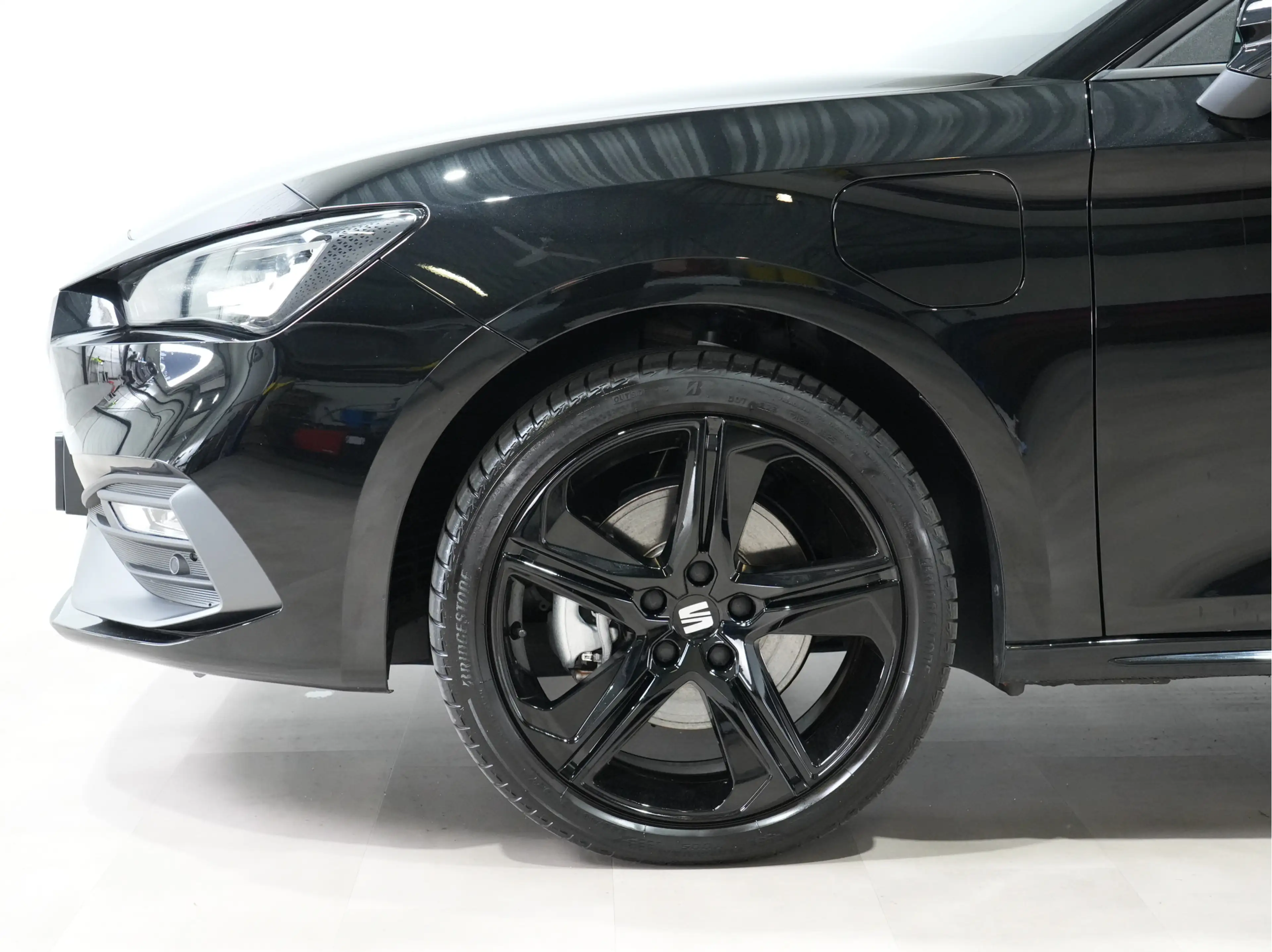 SEAT Leon e-Hybrid Sportstourer 1.5 TSI 204pk FR Business | Black Pac — photo 4