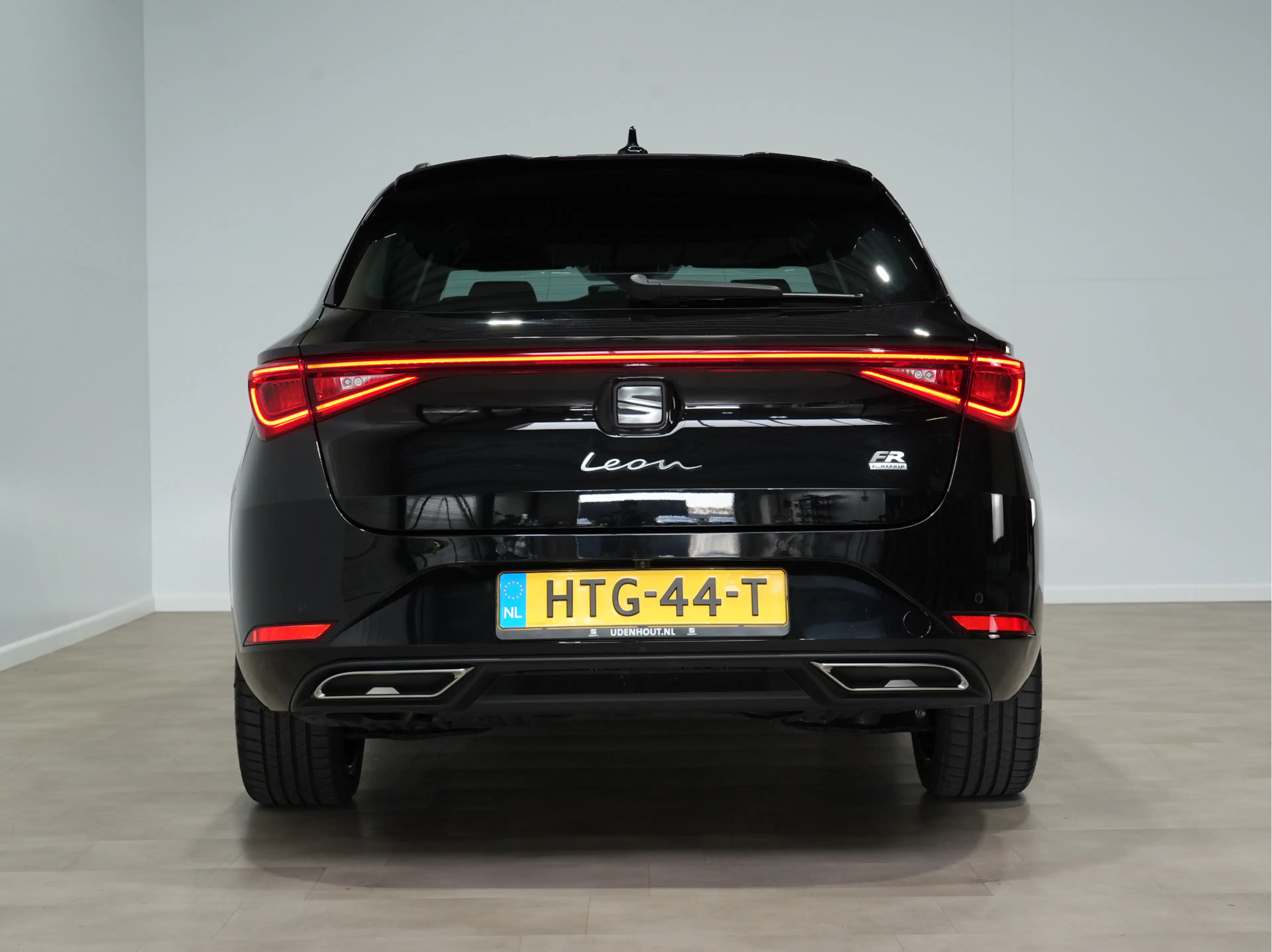 SEAT Leon e-Hybrid Sportstourer 1.5 TSI 204pk FR Business | Black Pac — photo 9