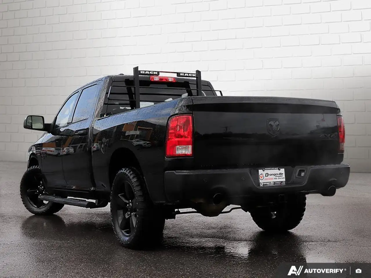 RAM 1500 снимка RAM 1500
