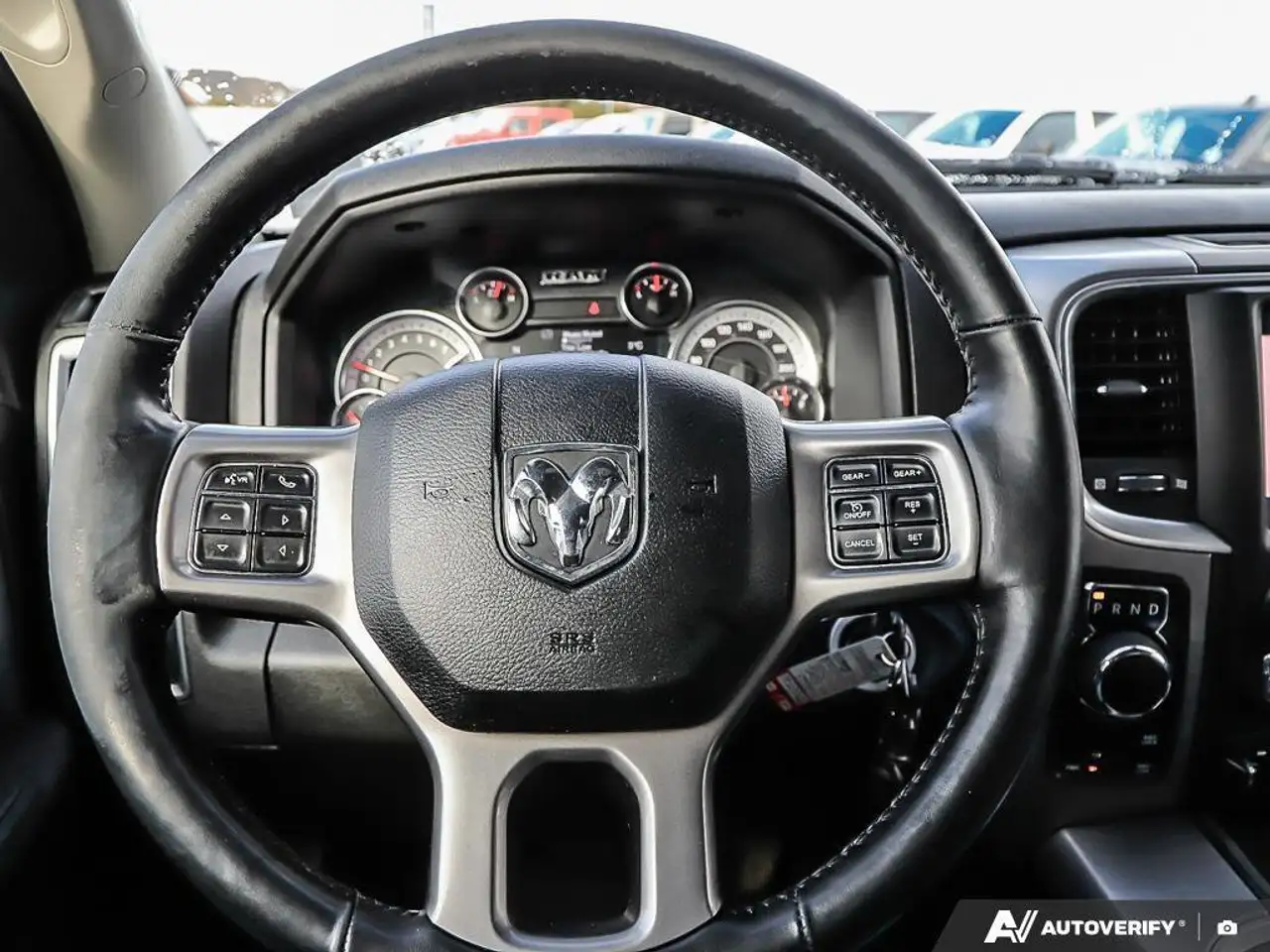RAM 1500 снимка RAM 1500