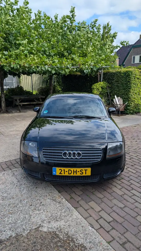 Audi TT 1.8 5V Turbo quattro, foto 2