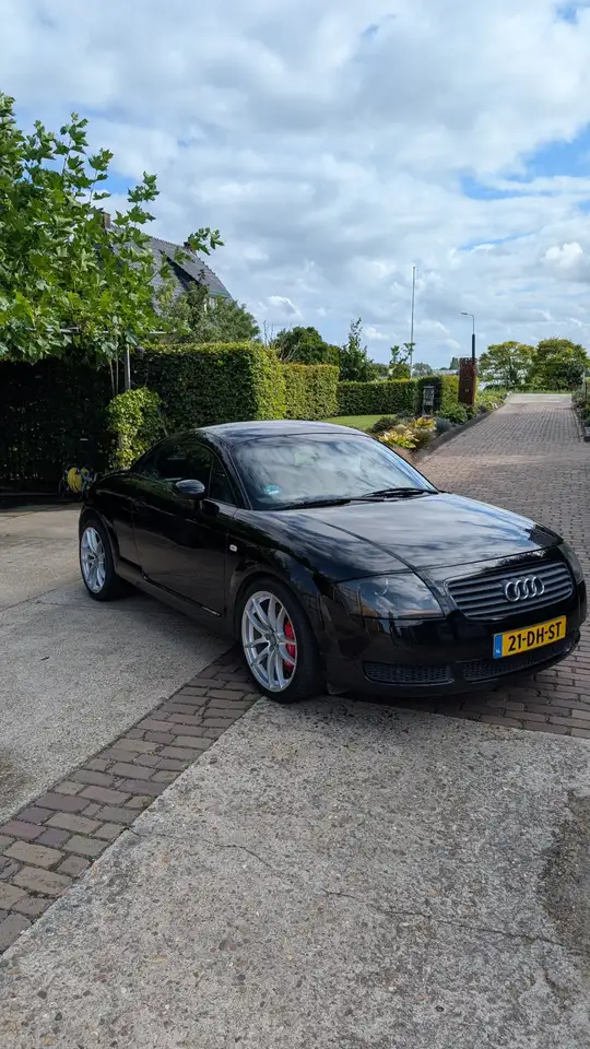 Audi TT 1.8 5V Turbo quattro, foto 1
