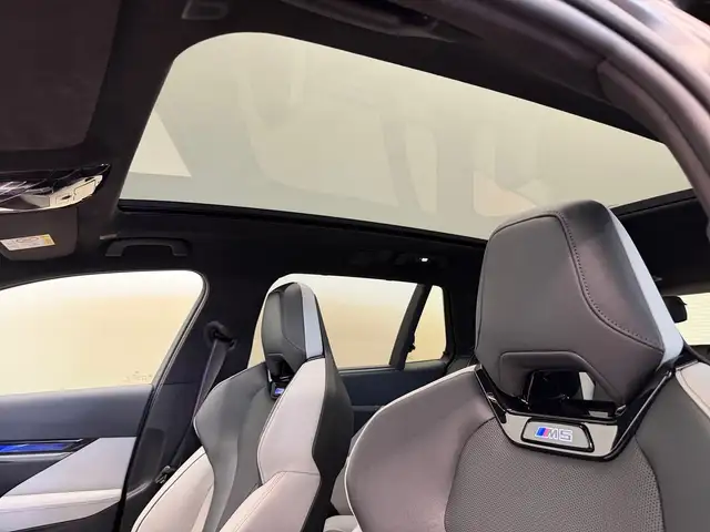 BMW M5 view 14