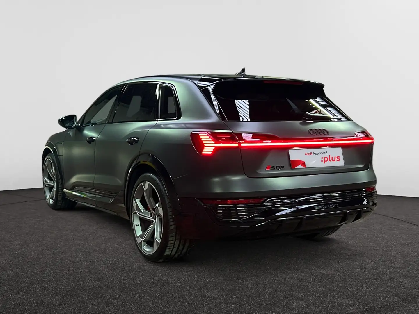 Audi Q8 e-tron SQ8 370 KW 5O3 CH  Quattro S line Black - 2