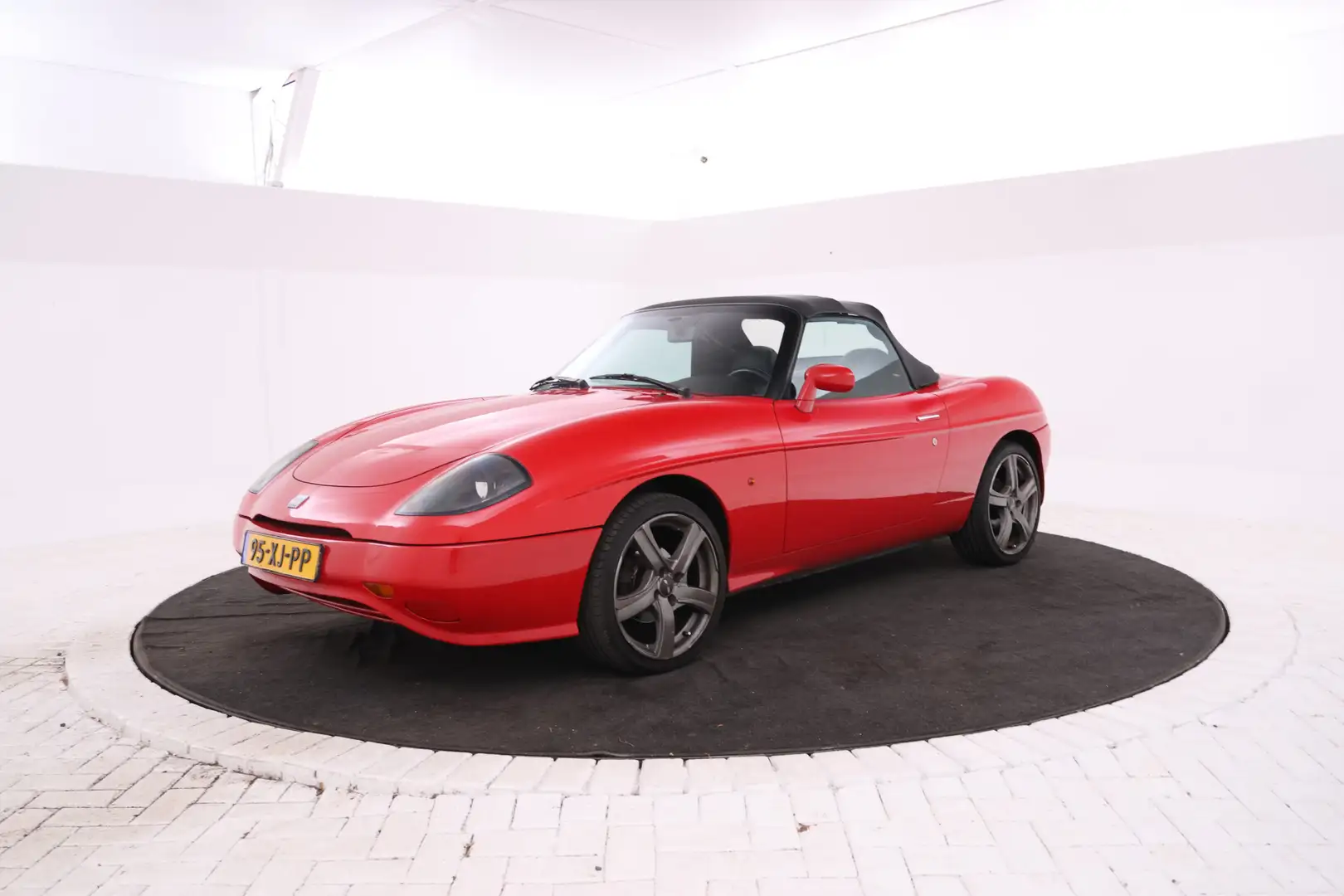 Fiat Barchetta 1.8-16V Cabrio apk tot 05 2026 Rood - 1