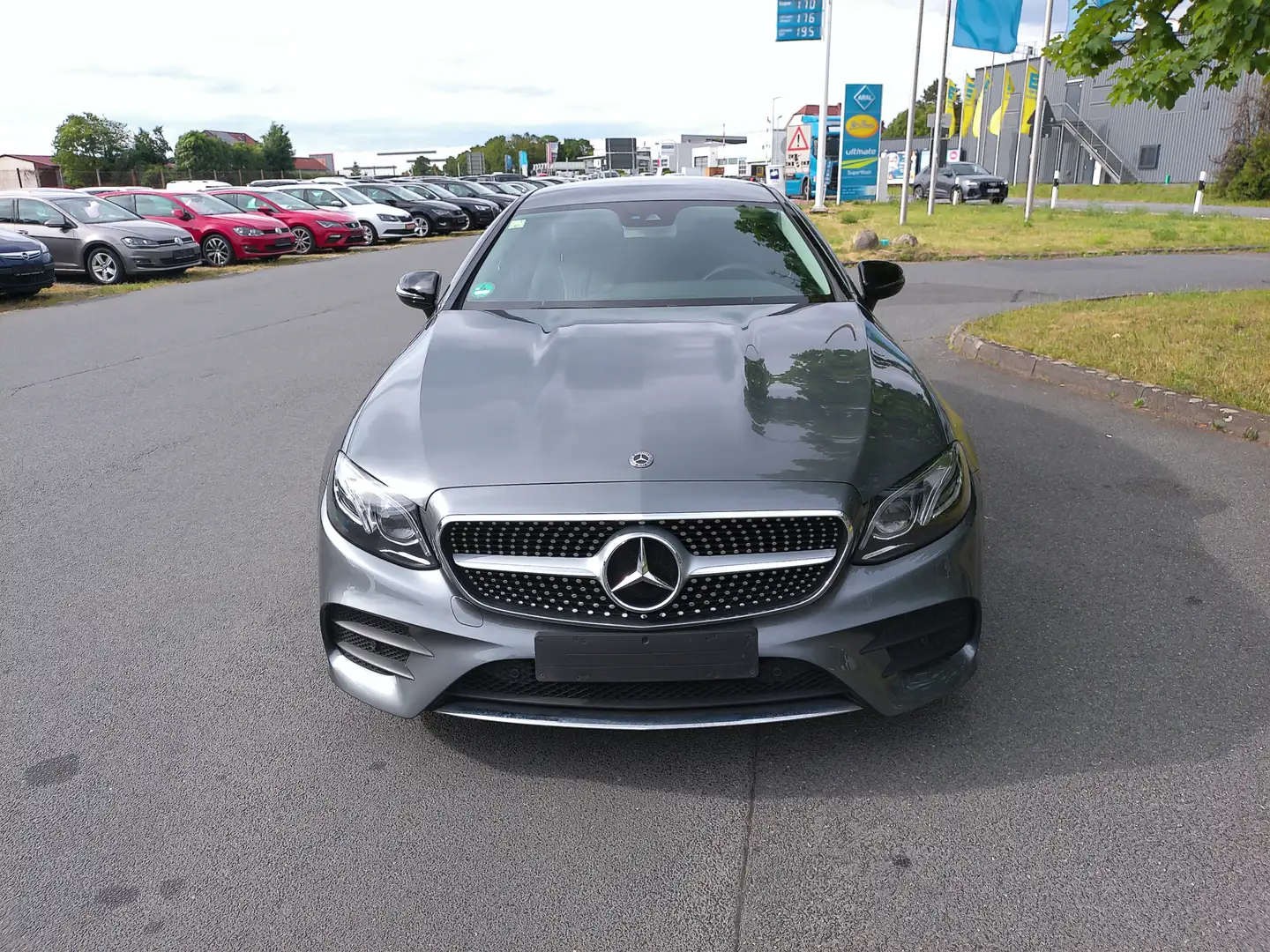 Mercedes-Benz E 200 E 200 Coupe*AMG-Line Stoßstangen*Burmester*WIDE Grijs - 2