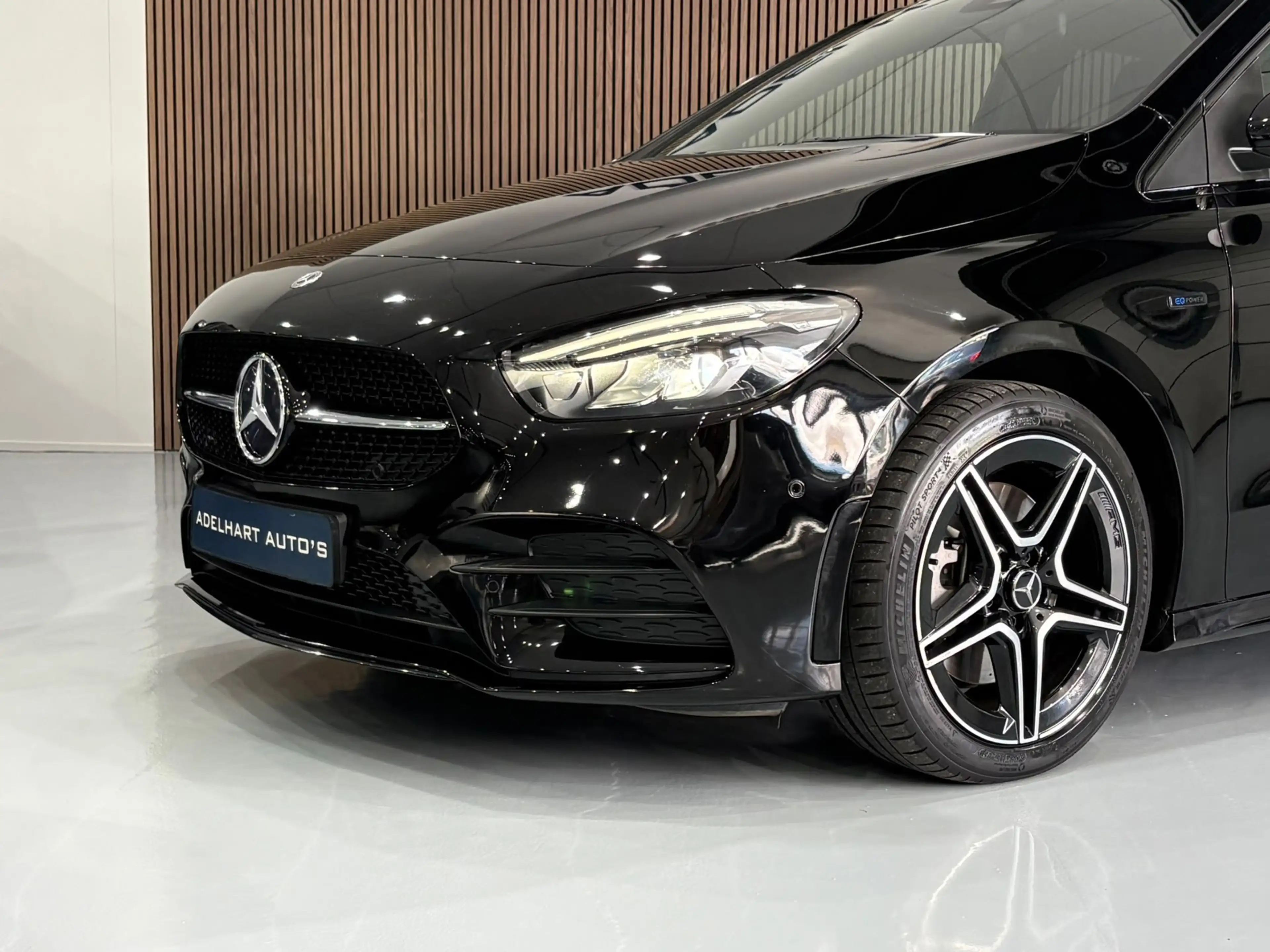 Mercedes-Benz B 250 e AMG line Night pakket/ Full map navigatie / Crui — photo 8