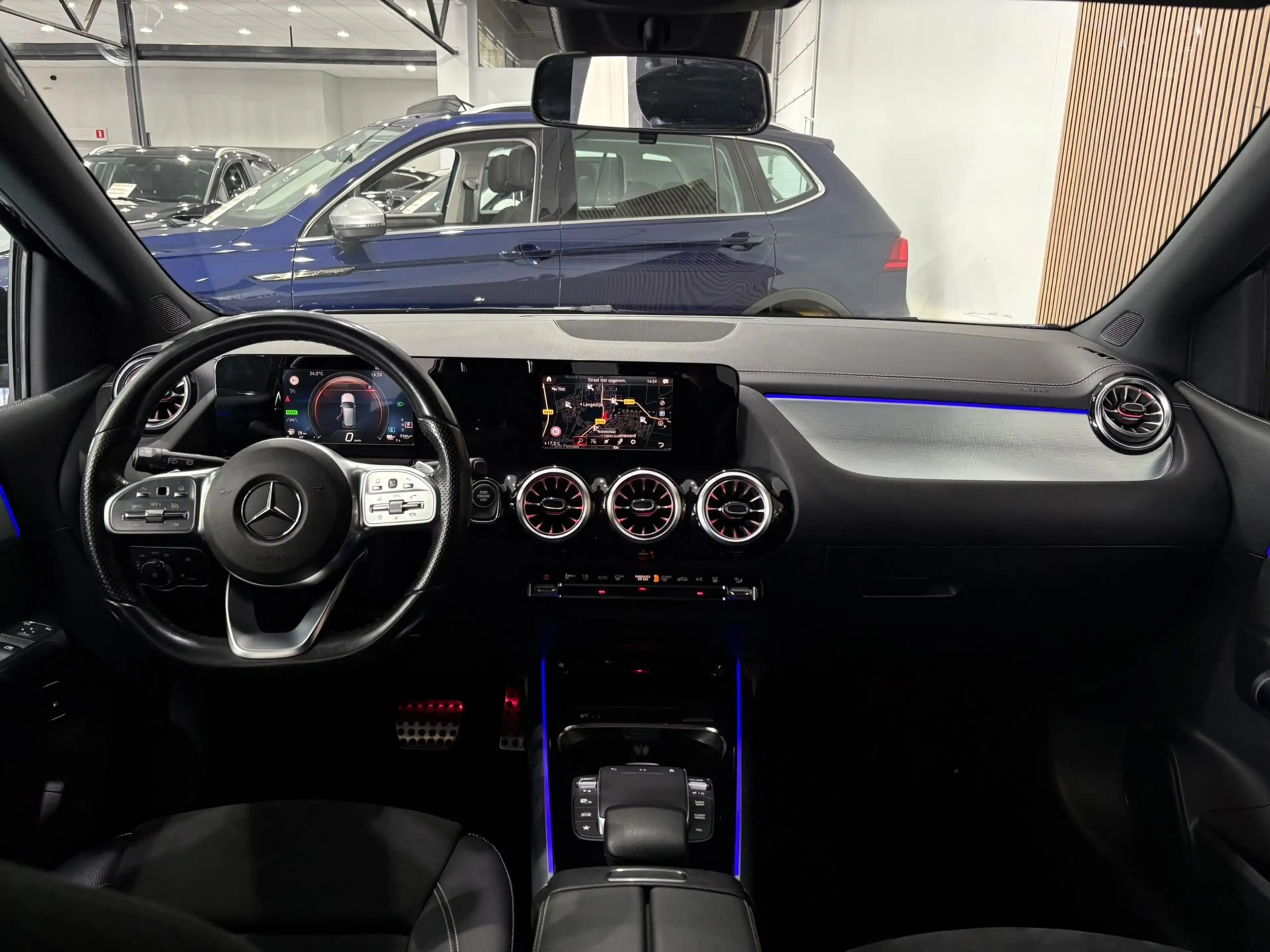 Mercedes-Benz B 250 e AMG line Night pakket/ Full map navigatie / Crui — photo 15