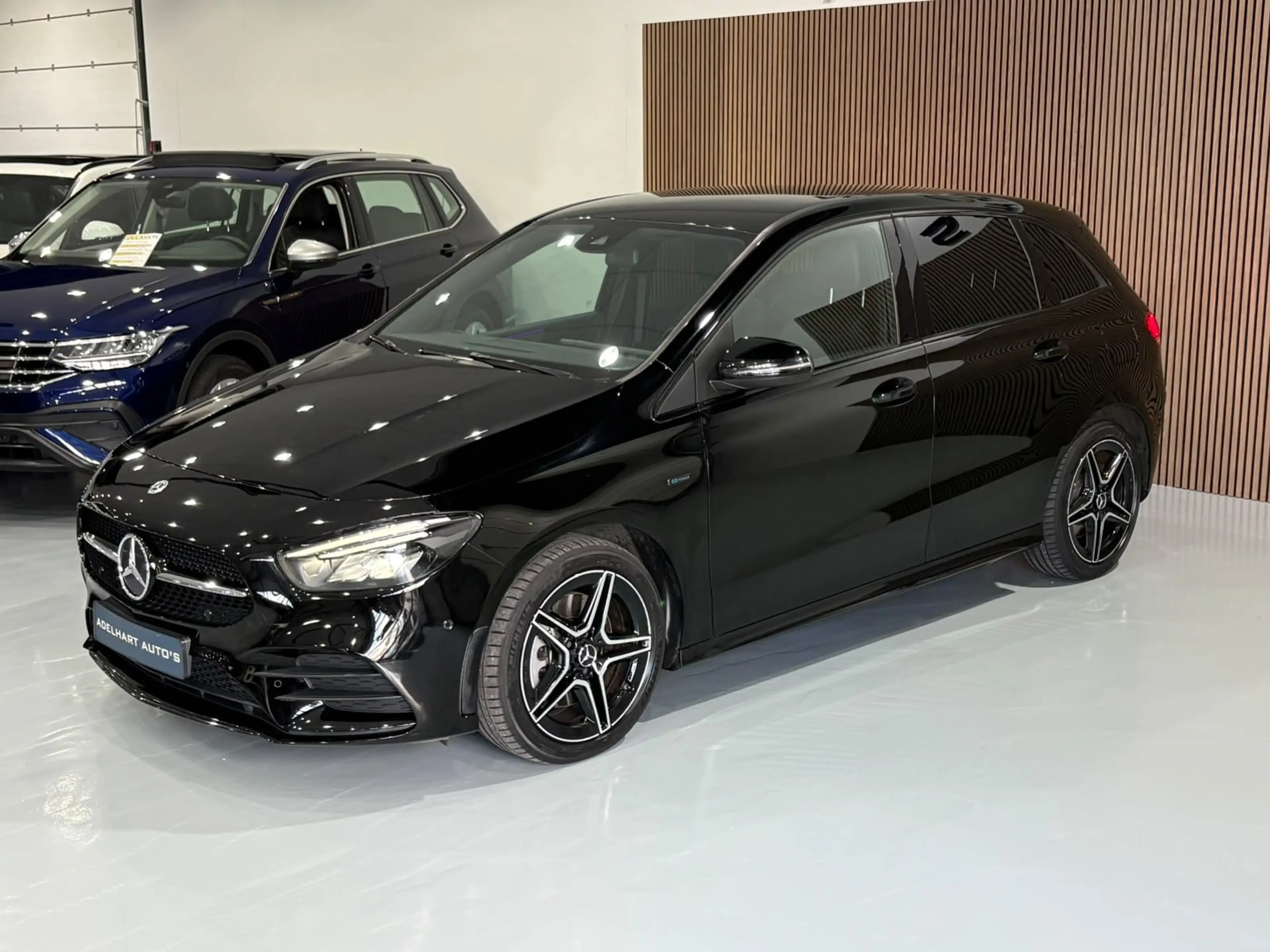 Mercedes-Benz B 250 e AMG line Night pakket/ Full map navigatie / Crui — photo 13