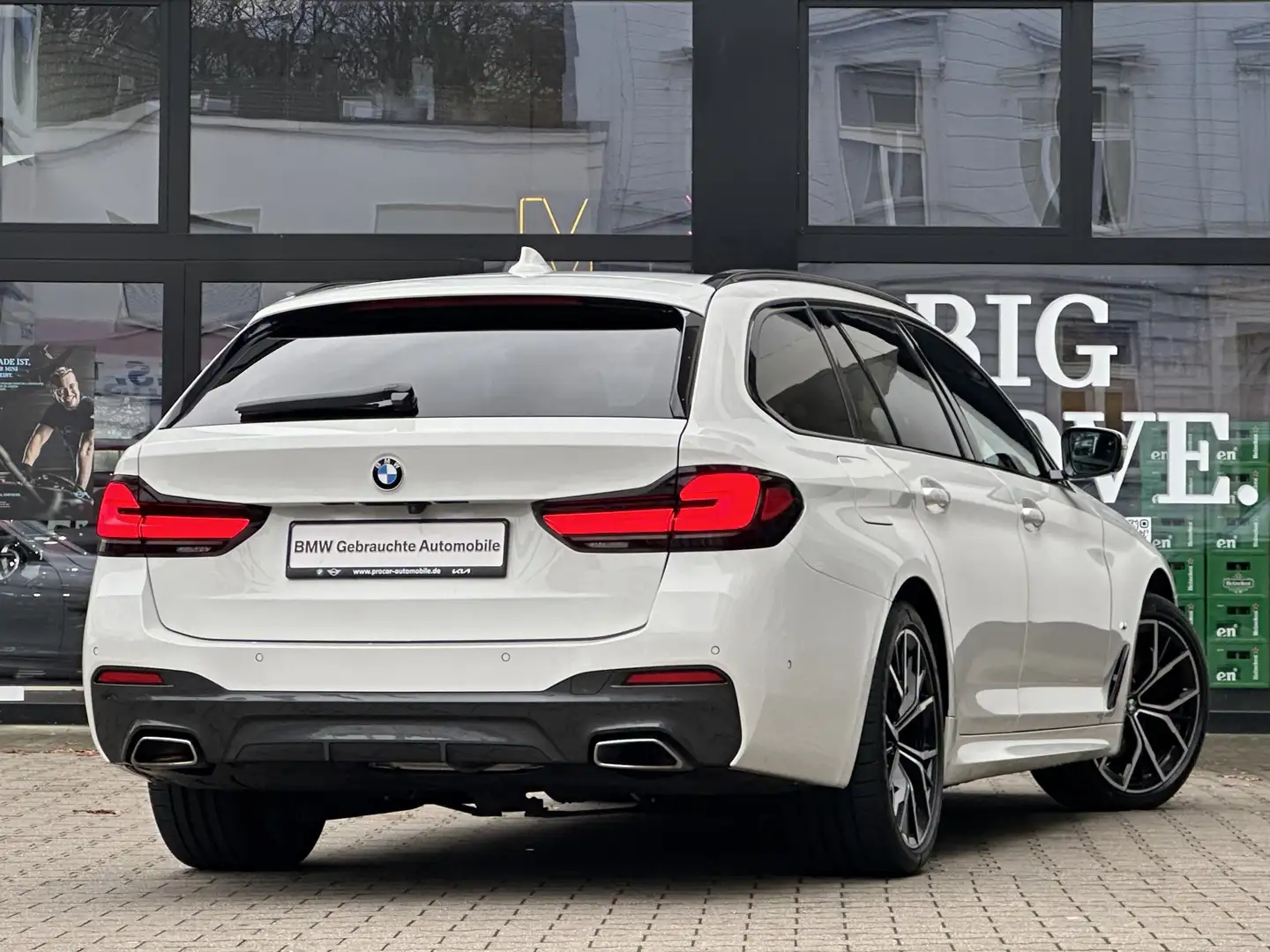 BMW 520 d M Sport Laser PA+ DA Prof Pano AHK H/K Weiß - 2