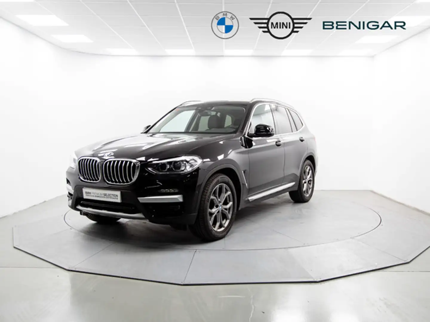 BMW X3 xDrive 20dA Noir - 1